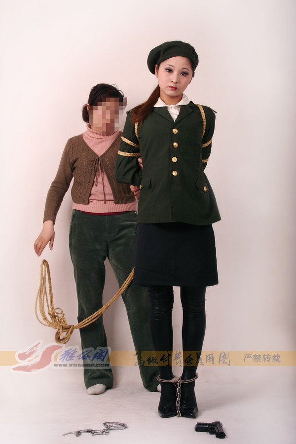 雅俗阁 - 20060422雅思警服(2) 第 51 张图片