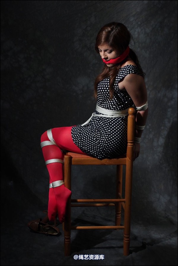 simplytied - She wanted to wear red tights 第 33 张图片