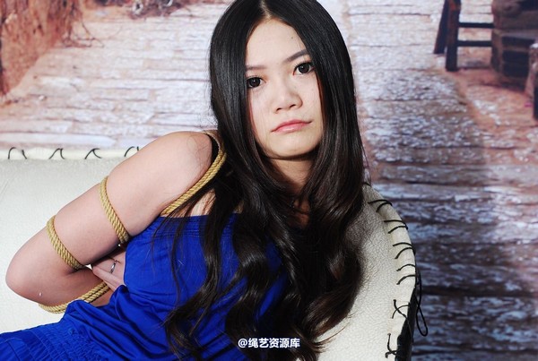 唯美之家 - 新模雪嫣蓝礼服 第 44 张图片