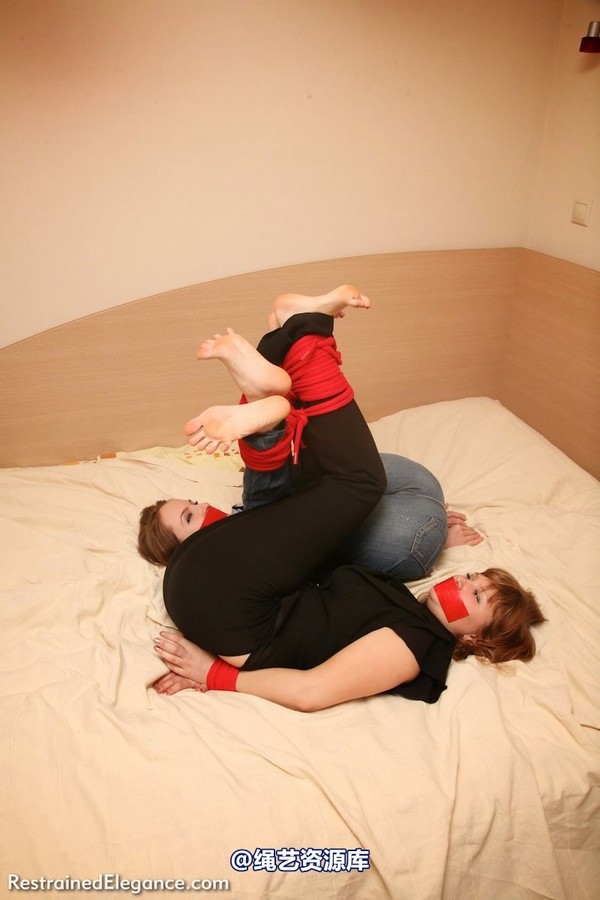 restrainedelegance - Two Girls, Twice the Fun! 第 115 张图片