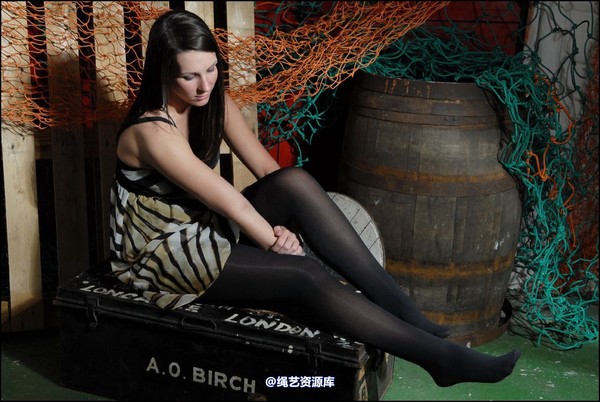 simplytied - J in black opaque 第 5 张图片