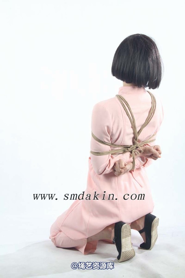 锐度主张 - 粉色护士服花样捆绑模特：碧菡 第 40 张图片
