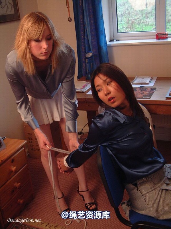 bondagebob - Luxi and Kerry Office romance 第 12 张图片
