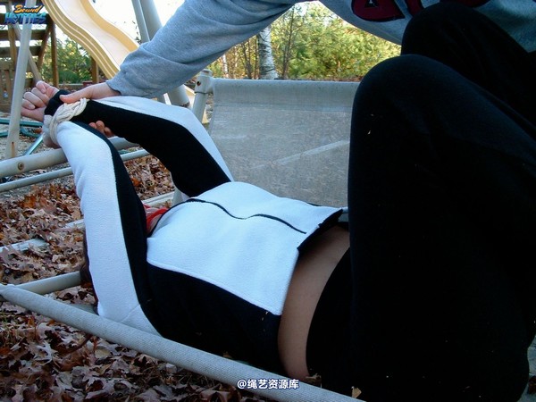 boundhotties - Mercedes 第 29 张图片