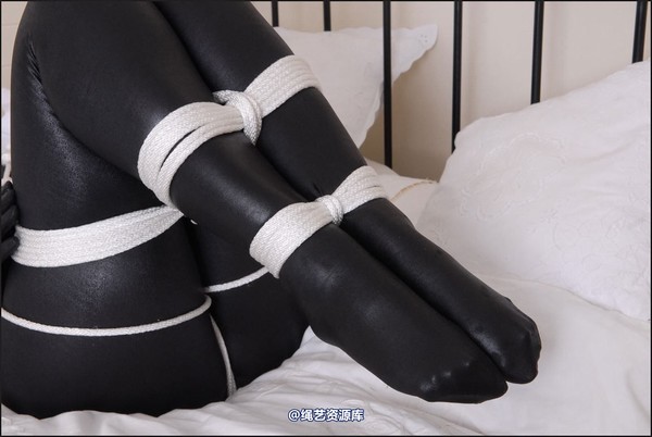 simplytied - Z zentai 第 36 张图片