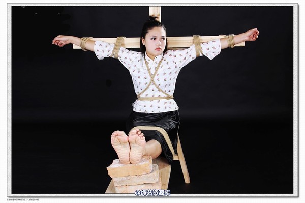 神艺缘 - 292-体验老虎凳 第 8 张图片