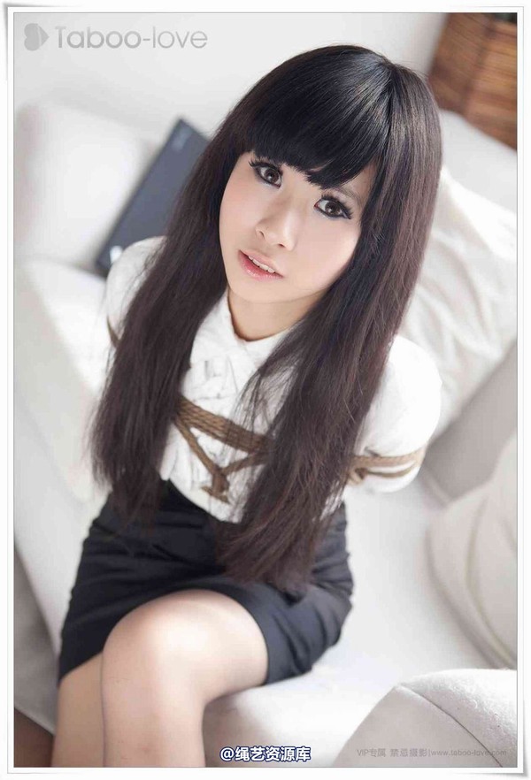 禁忌摄影 - No.083 Yuko 职业女性之气质束缚 第 32 张图片