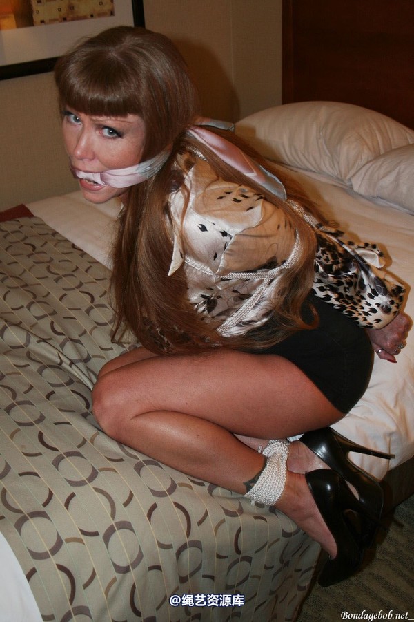 bondagebob - Darla Crane Utter hogtie 第 50 张图片