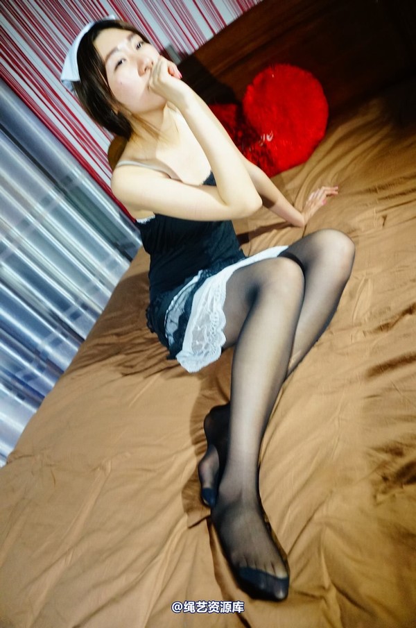 dk13美束馆 - 5.22-静静黑白A-120P 第 79 张图片