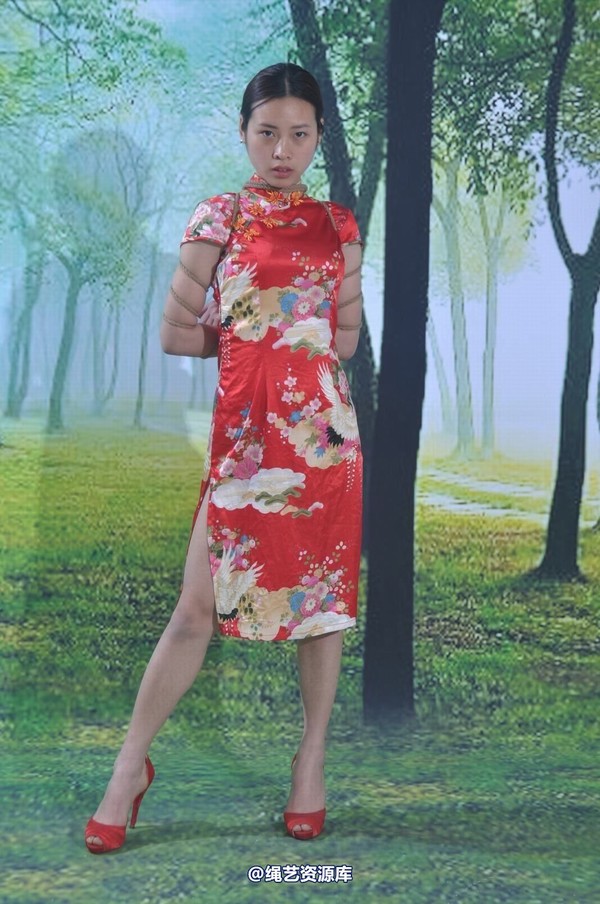mj影视 - 三大模特争秀1 第 50 张图片