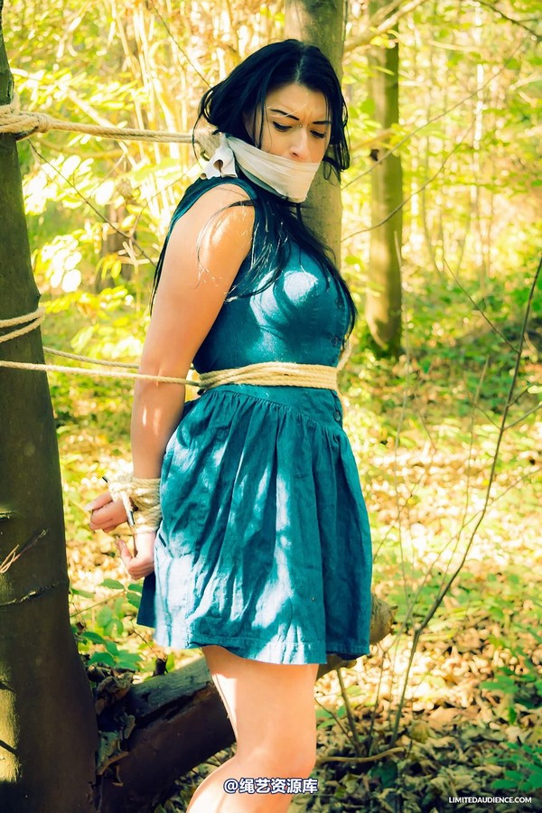 limitedaudience - 2014 stacey von in the forest 第 24 张图片