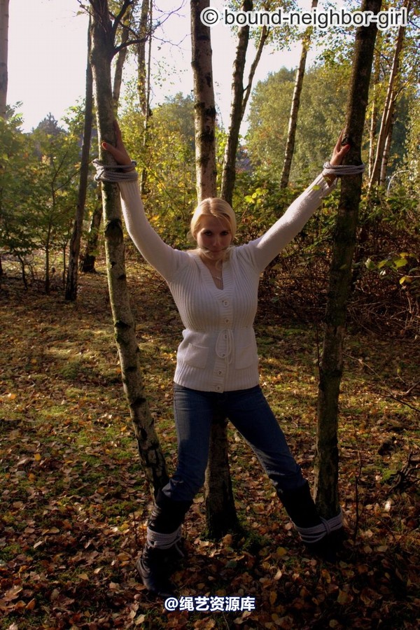 bound-neighbor-girl - Bambi - Tied up in the autumn woods Part 2 第 44 张图片