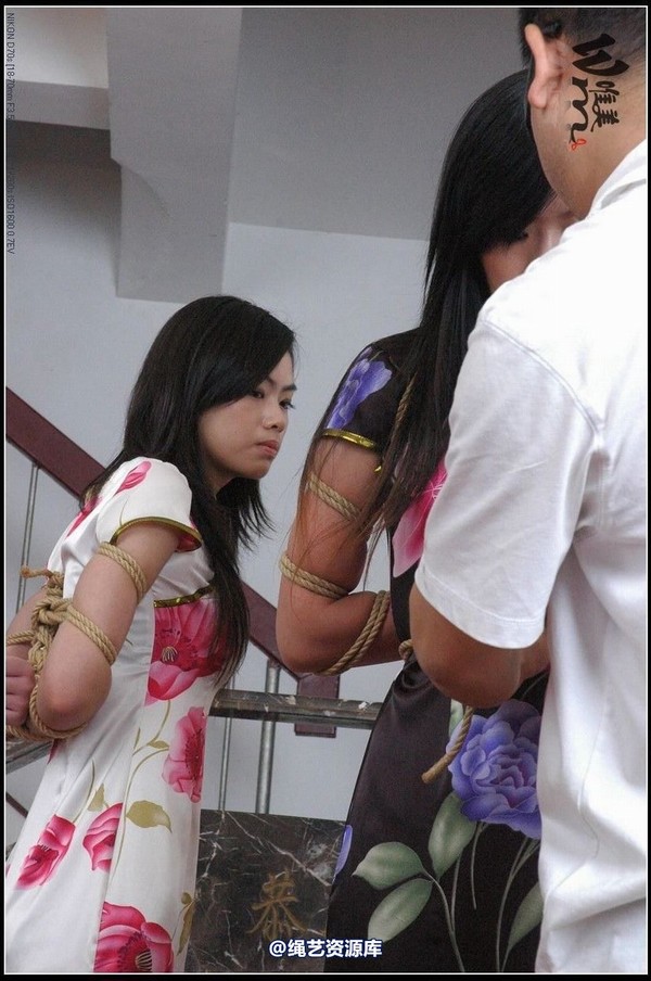 唯美之家 - 2008-09-24小妖琪琪旗袍绳艺 第 183 张图片