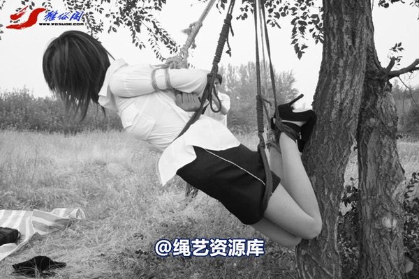 雅俗阁 - 20060404果园吊绑 第 52 张图片