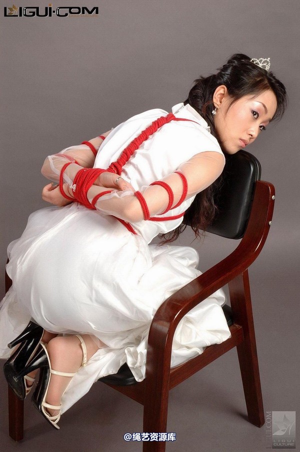 丽柜美束 - 2008-10-21 琳达 第 20 张图片