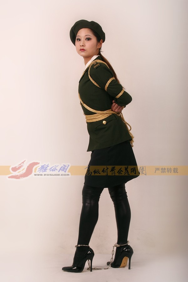 雅俗阁 - 20060422雅思警服(2) 第 95 张图片