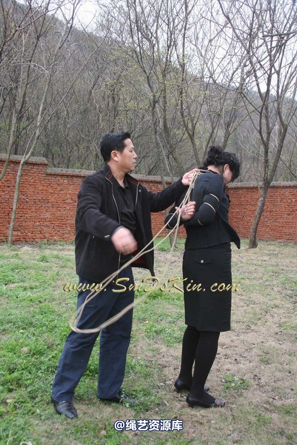 锐度主张 - 2009年第21期捆绑图（2009.4.26）3.28聚会，同好MM极限紧缚 第 11 张图片