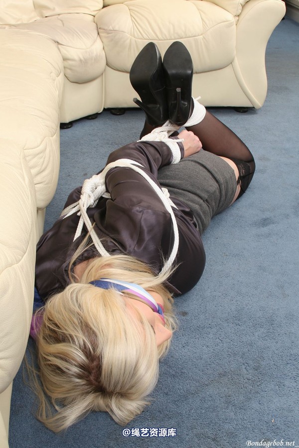 bondagebob - Hannah Claydon Good'n'tight hogtie 第 122 张图片