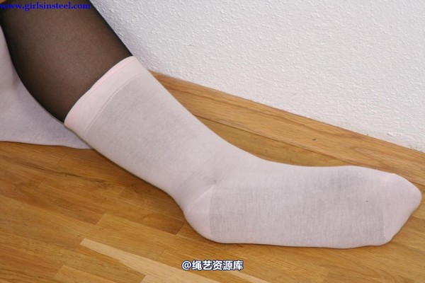 girlsinsteel - Sophia and the tape problem 第 28 张图片
