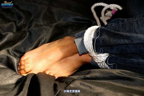 boundhotties - Hollie 第 25 张图片