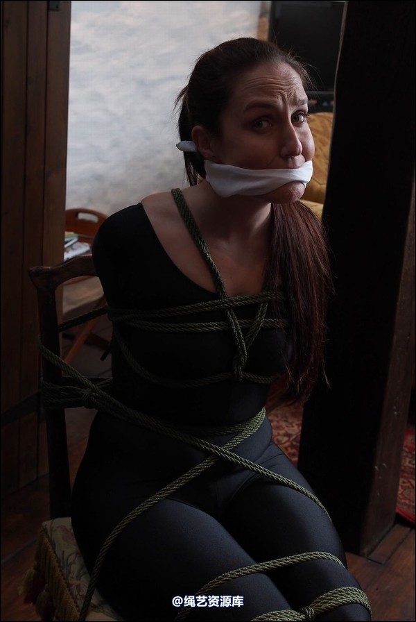simplytied - House break in 第 35 张图片