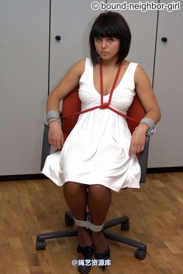 bound-neighbor-girl - Guest Helena tied up in the office part 2 第 20 张图片