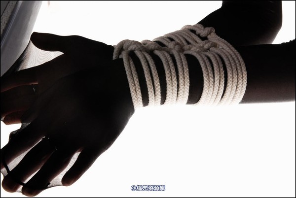 simplytied - Light box 第 26 张图片
