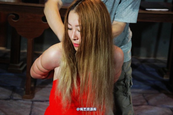 mj影视 - 血的代价梦境古大堂 女囚众生相2013-08-26 第 27 张图片