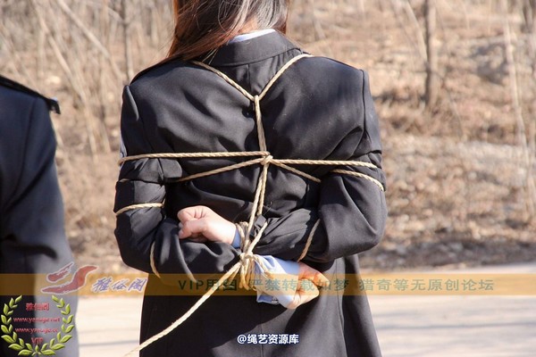 雅俗阁 - 2013-NO.34《押解》Model雅慕 雅蜜 第 70 张图片