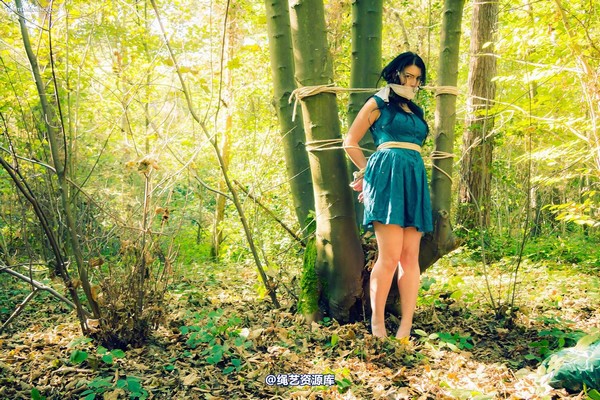 limitedaudience - 2015 stacey von in the forest 2 第 15 张图片