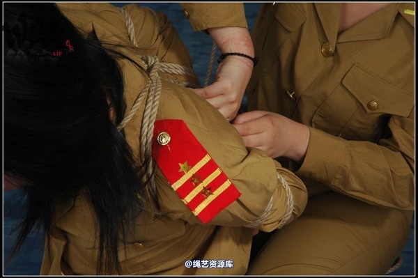唯美之家 - 08-05-07特务 第 288 张图片