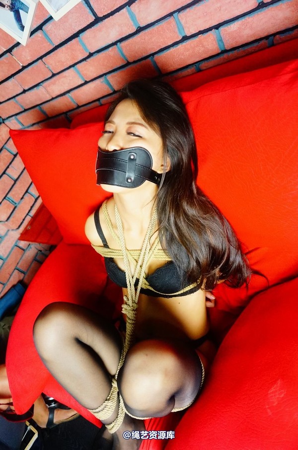 dk13美束馆 - 7.23-欢欢黑丝吊带D-120P 第 31 张图片