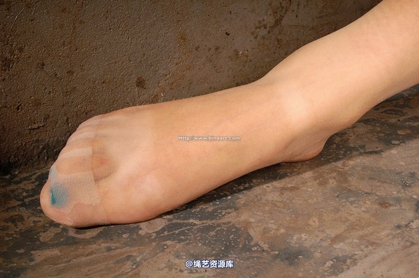 丽柜美束 - 2005-08-31 第 13 张图片