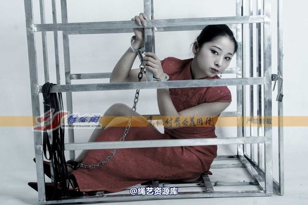 雅俗阁 - 20070210雅思红旗袍 第 28 张图片
