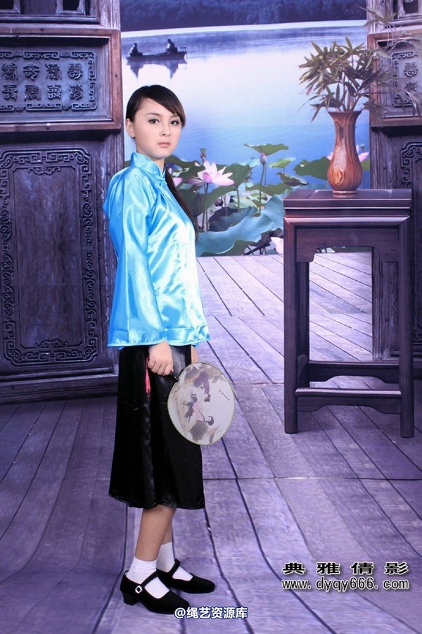 典雅倩影 - 014-“欣”欣向荣凌云上 “妍”行千里春风事 第 3 张图片