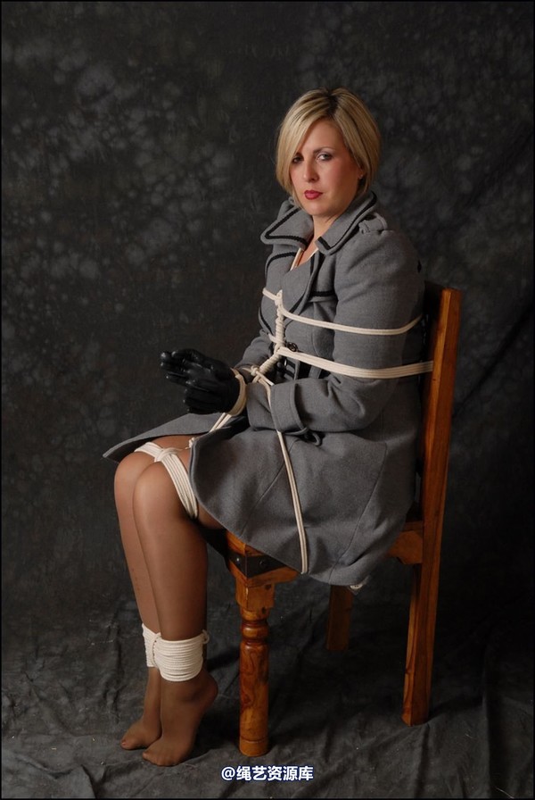 simplytied - Grey coat 第 11 张图片
