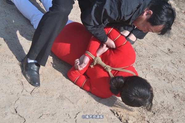 mj影视 - 牵出大案―押赴刑场 第 87 张图片