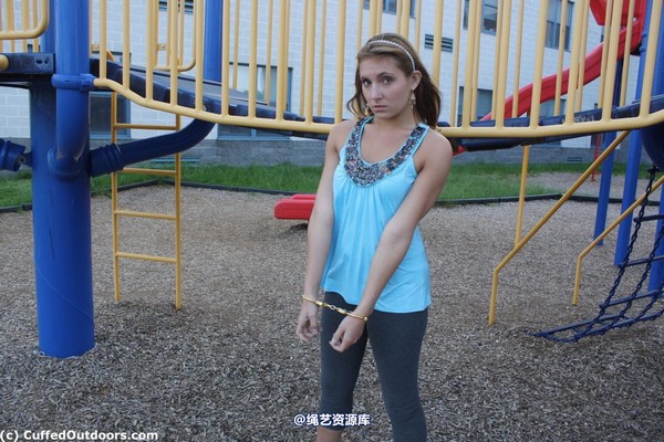 cuffedoutdoors - cod251 第 3 张图片