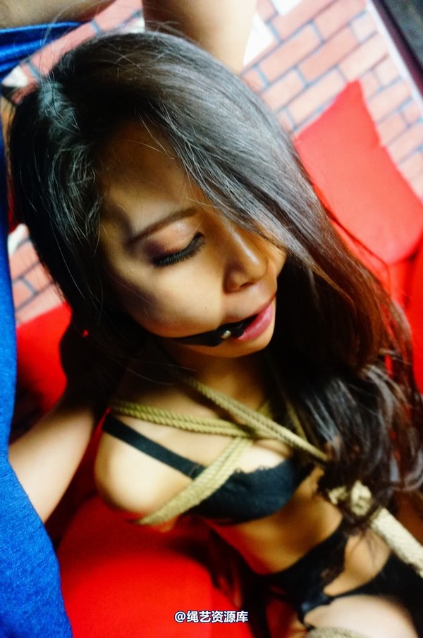 dk13美束馆 - 7.23-欢欢黑丝吊带E-113P 第 26 张图片