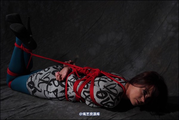 simplytied - Jinx in nice hogtie 第 17 张图片