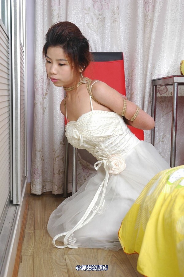 唯美之家 - 丽莎婚纱捆绑2010-7-8 第 134 张图片