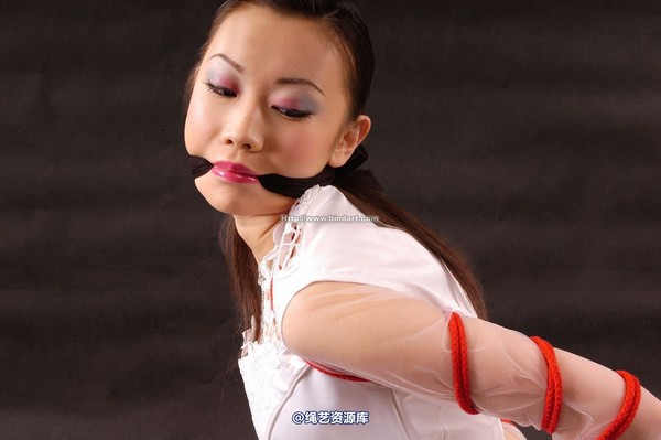 丽柜美束 - 2005-06-29 第 1 张图片