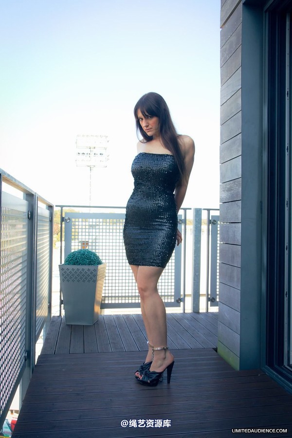 limitedaudience - 2012 sapphire handcuffed on balcony 2 第 36 张图片