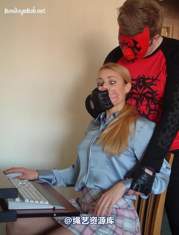 bondagebob - Linda Murray Bondage Devil strikes again 第 6 张图片