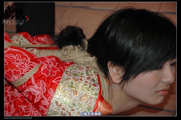 唯美之家 - 08-05-29盈盈汉服-护士装 第 159 张图片