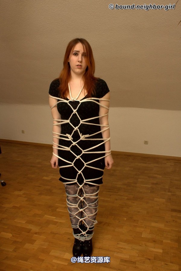 bound-neighbor-girl - Caprice - Office bondage 2 第 4 张图片