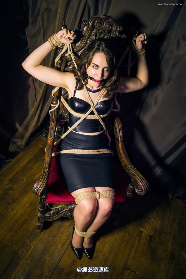limitedaudience - 2015 freya held for ransom 第 6 张图片
