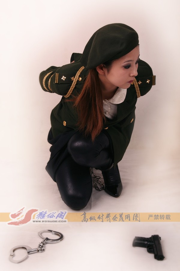 雅俗阁 - 20060422雅思警服(2) 第 26 张图片