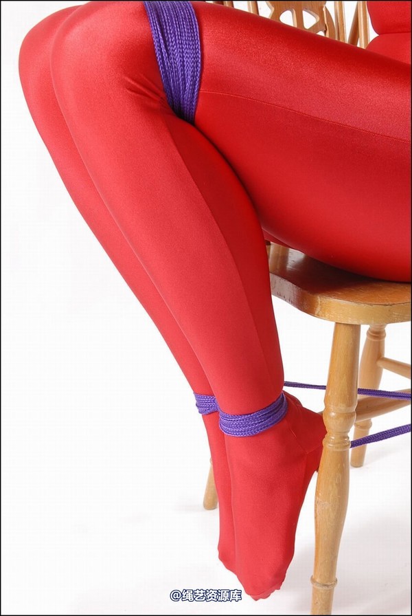 simplytied - Ebony Rose in red 第 35 张图片