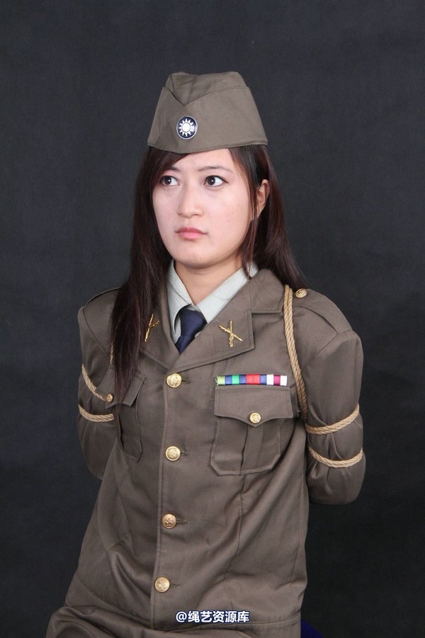 胜景山庄 - 072-婉柔军装 第 46 张图片